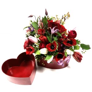 Valentines heart box. Pink and red flower delivery in Liss