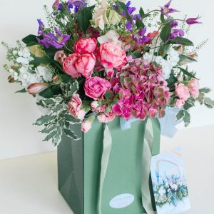 stunning luxury flower bouquet for delivery in Hampshire
